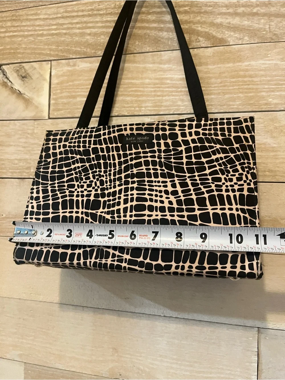 kate spade New York Black & Cream Patterned Tote Bag-Vintage Classic - Picture 12 of 14